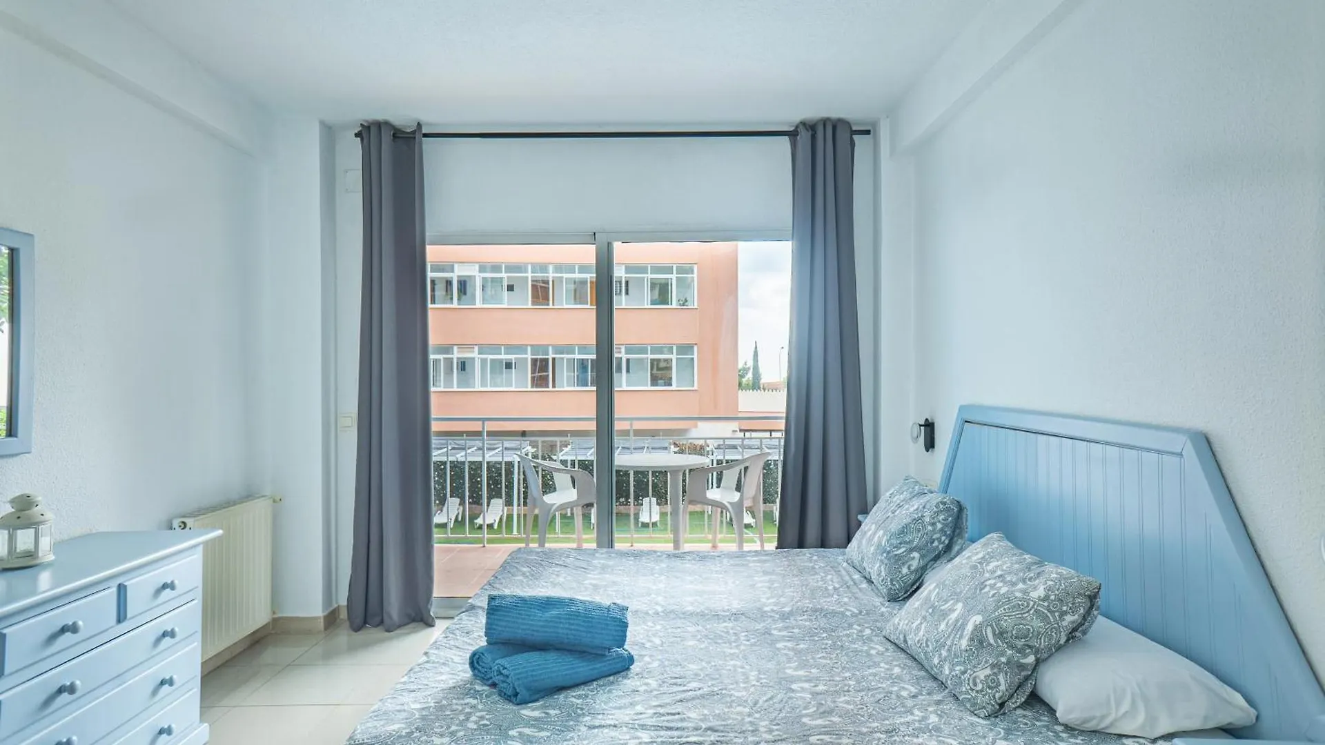 Apartamentos El Velero Torremolinos 0*,