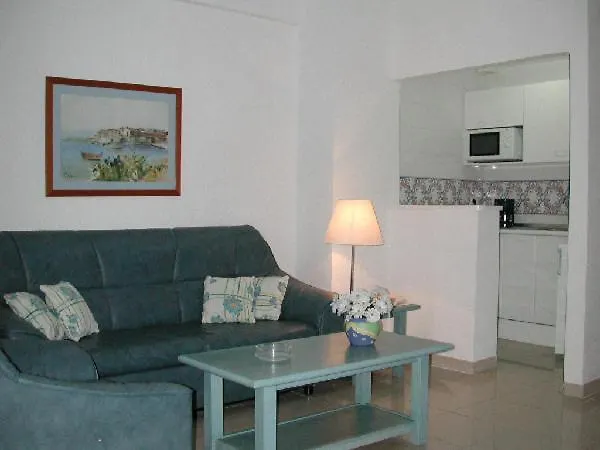 Apartamentos El Velero Torremolinos Spain