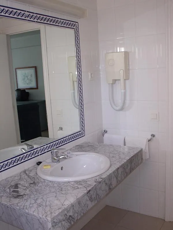 Apartamentos El Velero Torremolinos 0*,